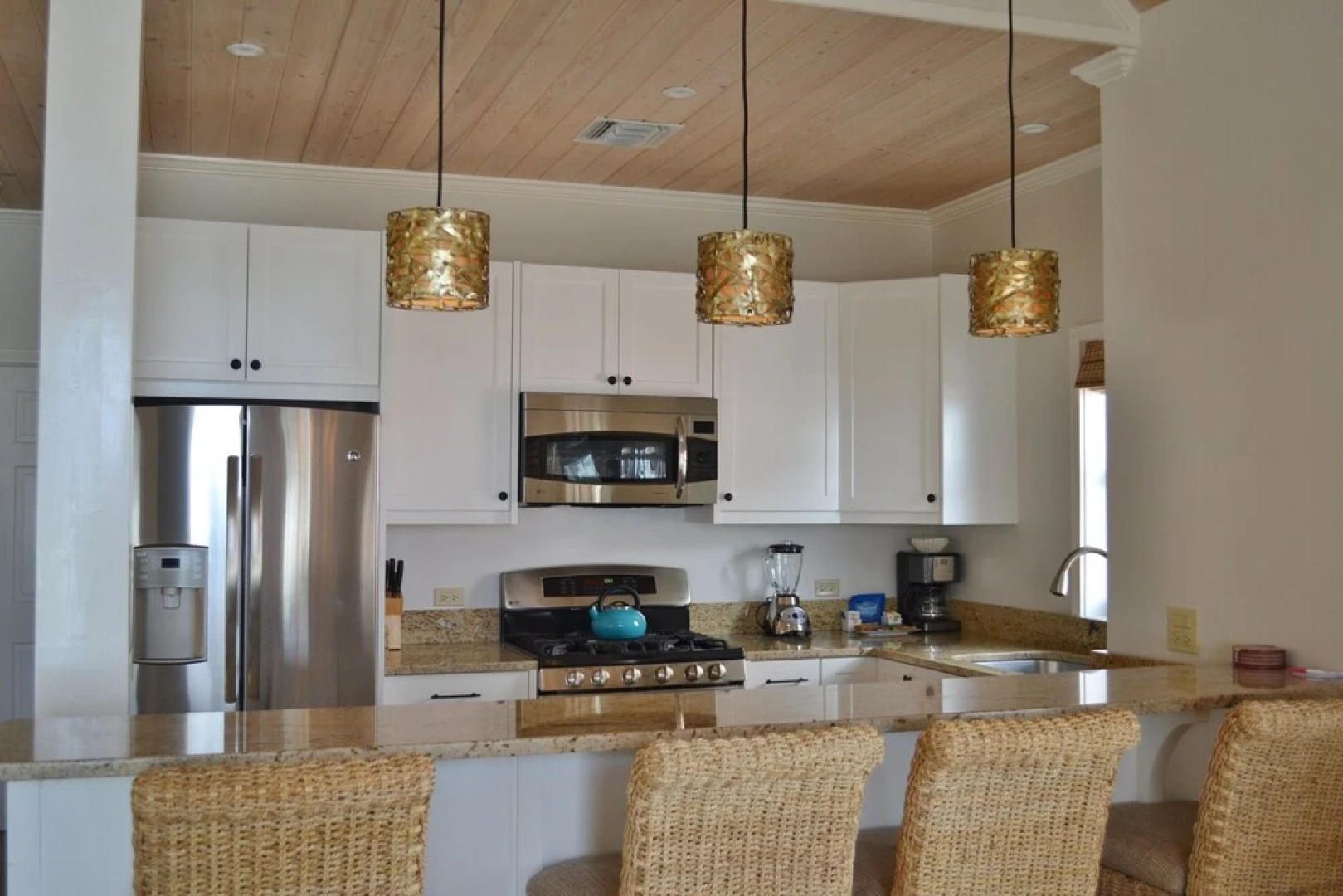 Hope Town Inn & Marina