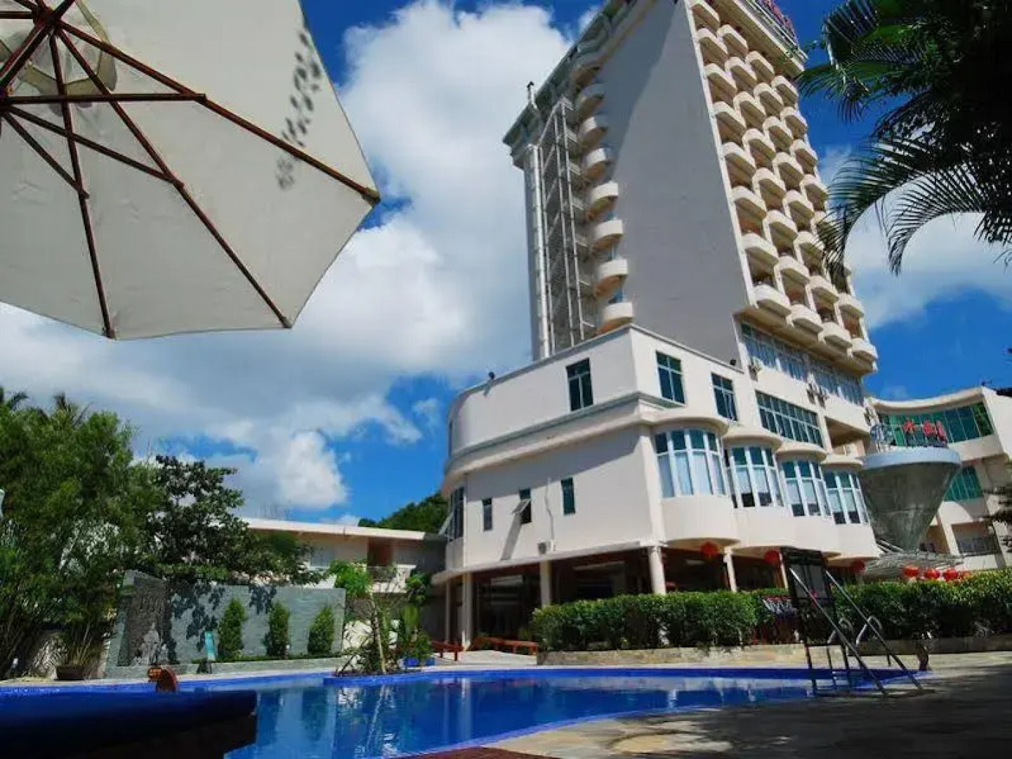 Water Industry Seaview Hotel