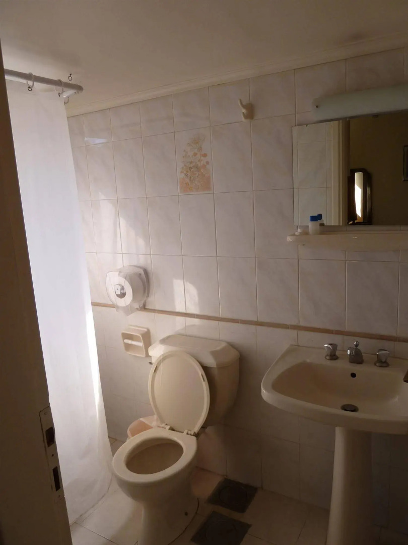 Holiday Suites Hotel And Beach