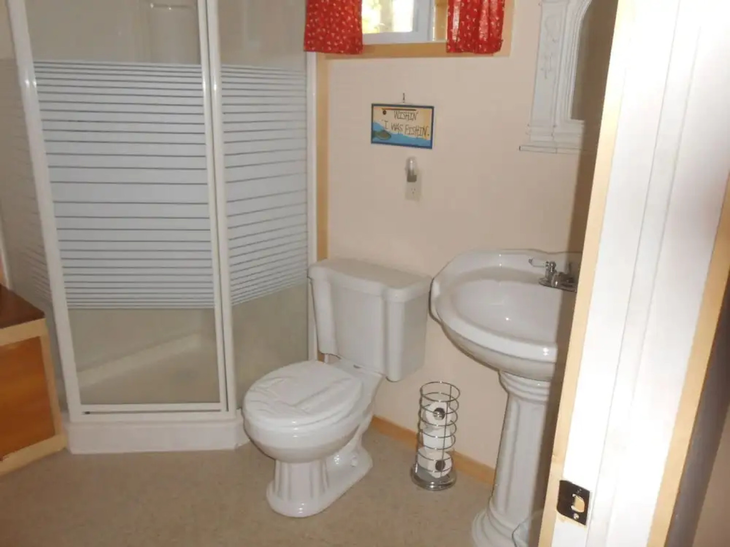 Longmuir's Hidden Cove Cottage Resort