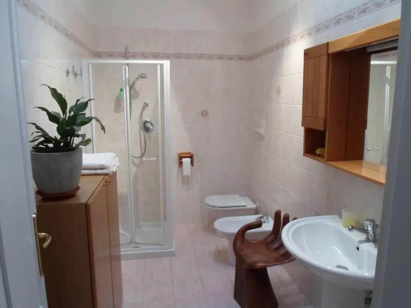 Il Volto Del Lago Rooms and Apartments