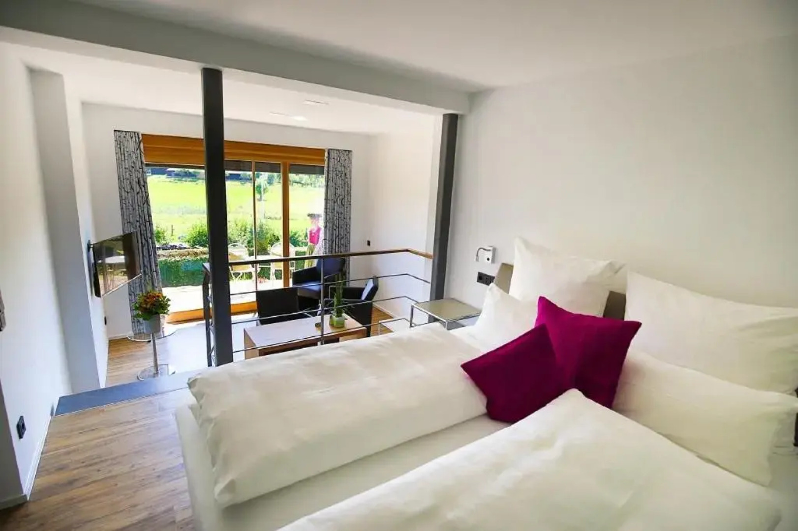 Hotel Wo Der Hahn Kräht