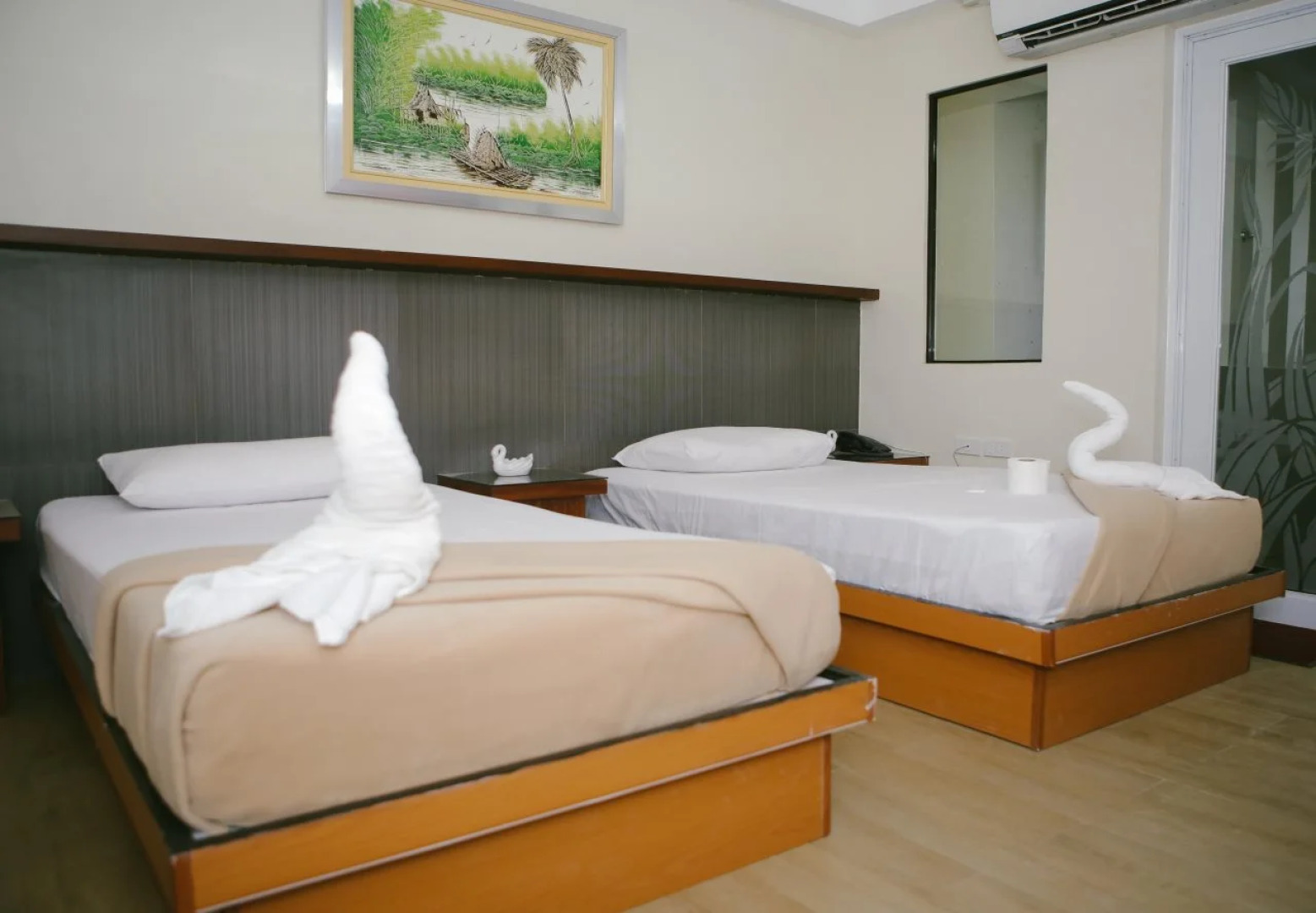 Ey Miner Suites Borromeo