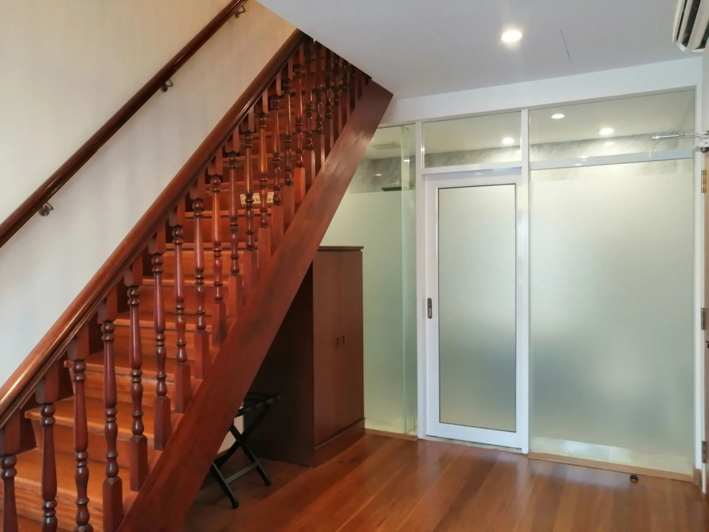 Heeren Straits Hotel