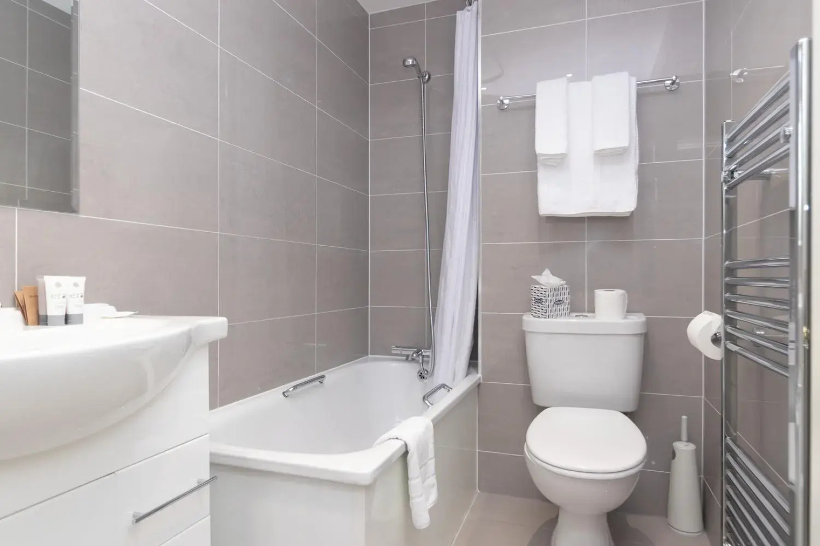 Kensington Gardens Hotel