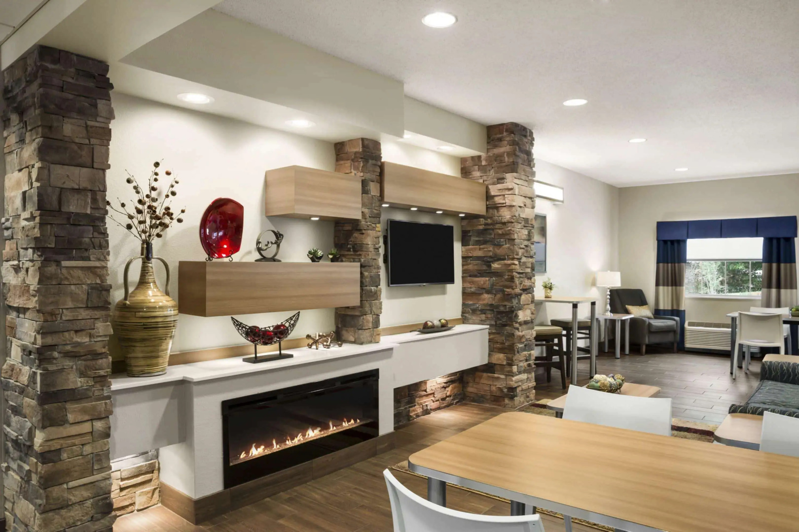 Microtel Inn & Suites By Wyndham Lynchburg