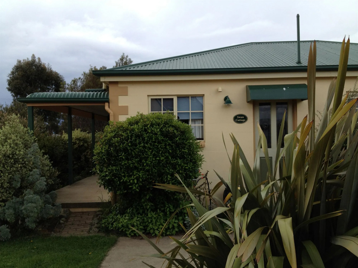 Swansea Cottages & Lodge Suites