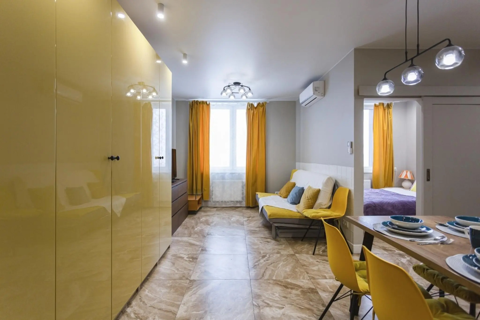 Moment House (Момент Хаус) на улице Большая Воскресенская