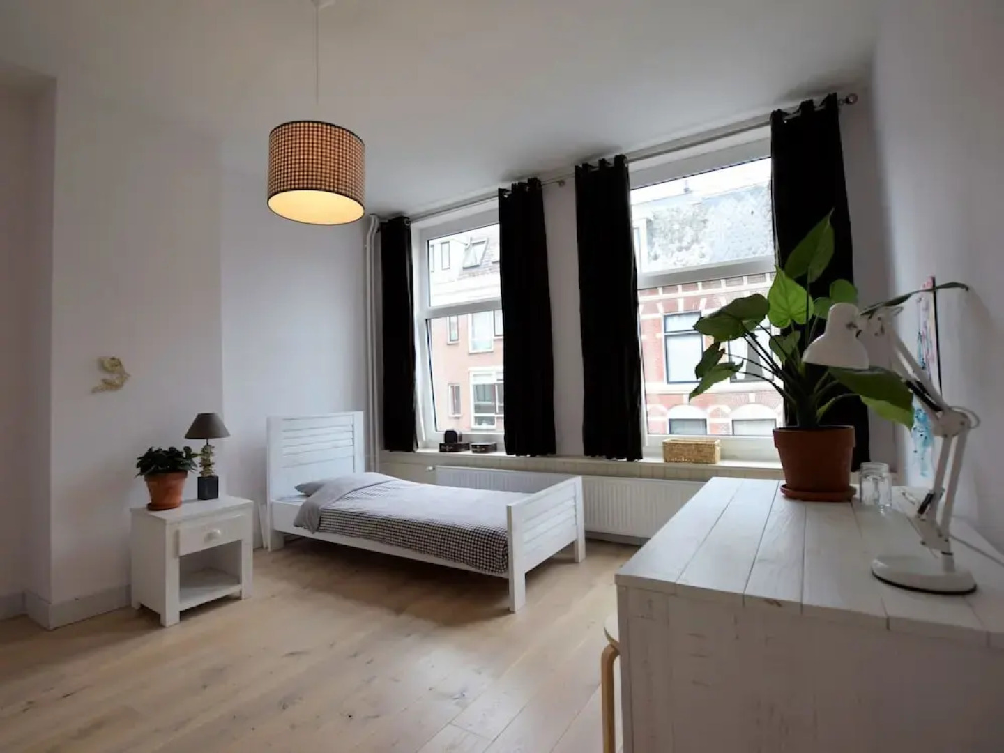 Quietly Located Mansion Near the Centre of The Hague