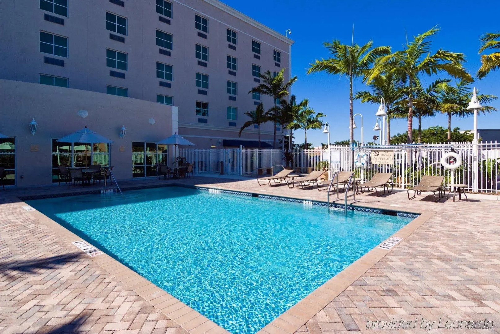Holiday Inn Express & Suites Kendall by IHG