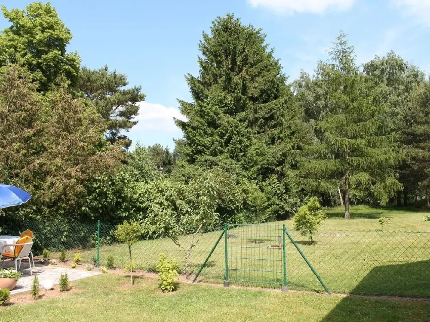 Beautiful apartment with garden terrace