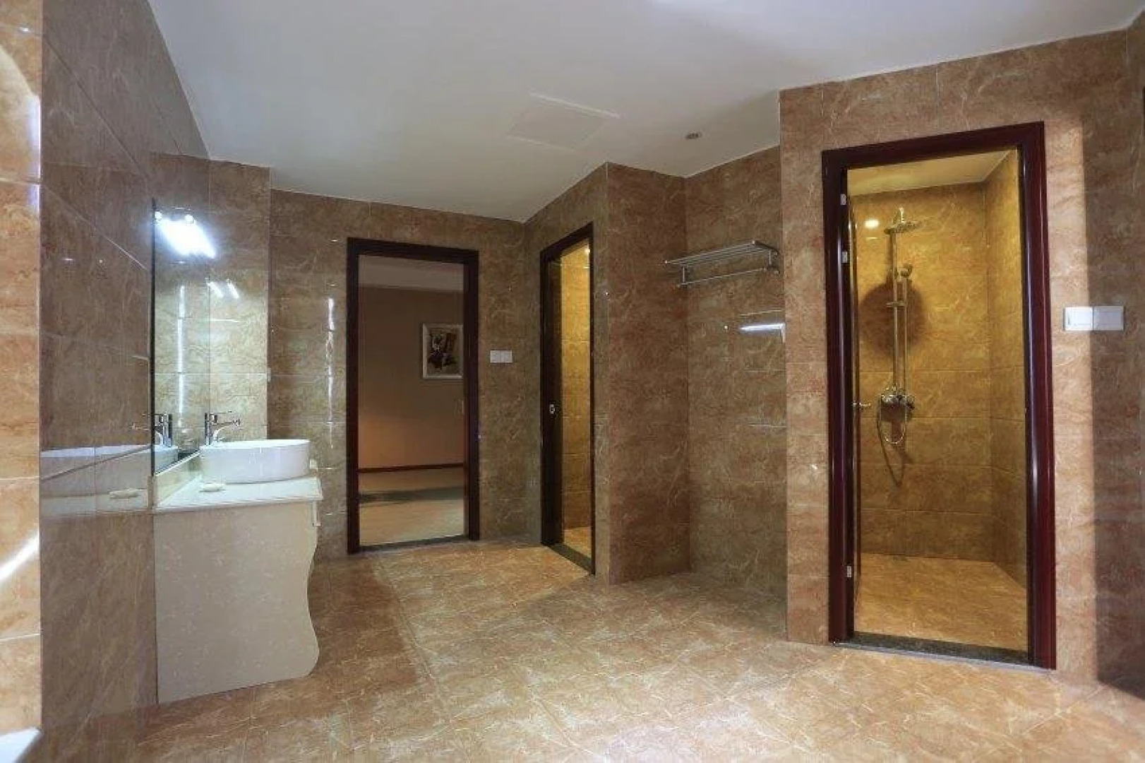 Dongfang International Hotel