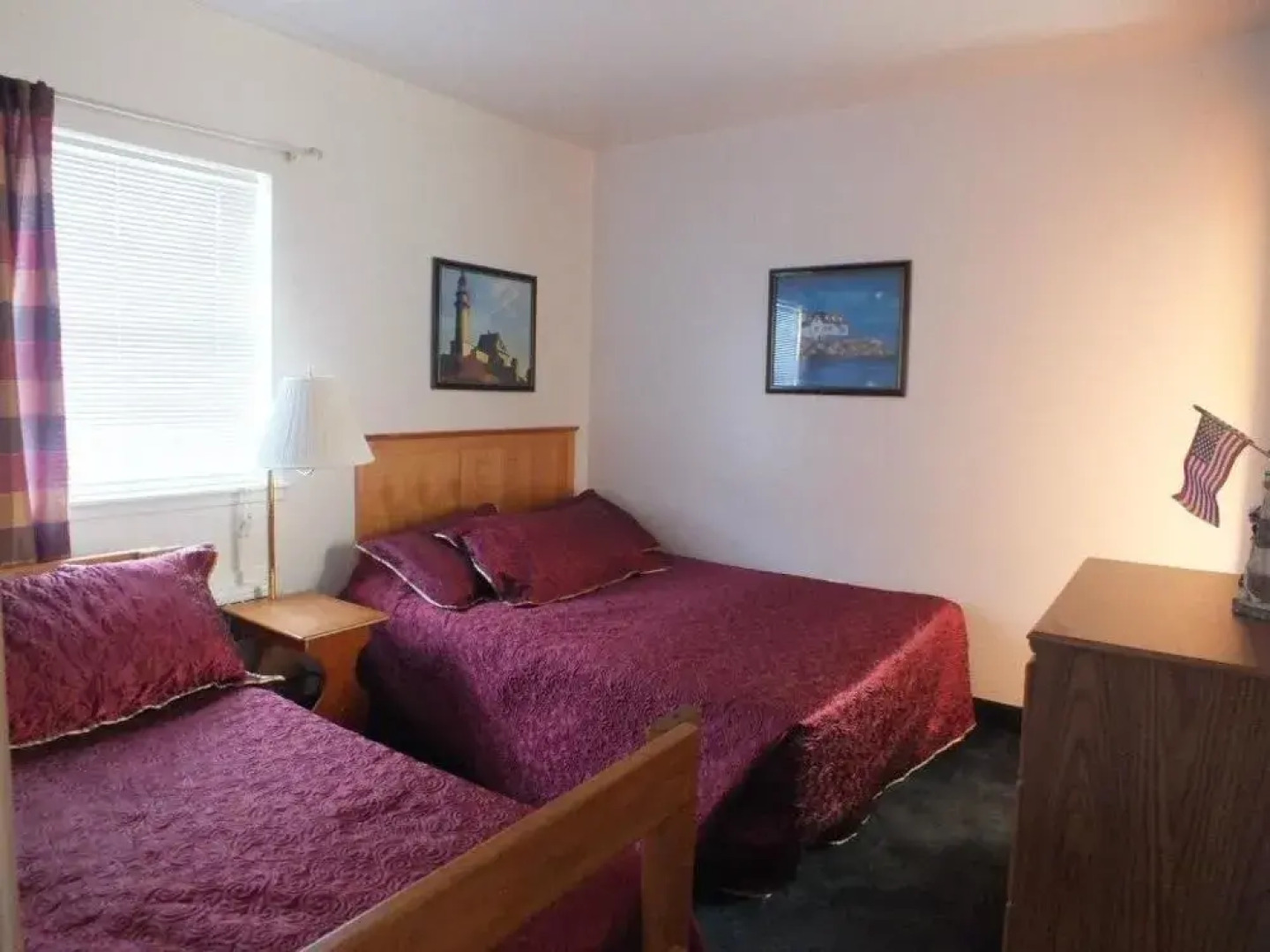 Little Riverside Motel & Marina