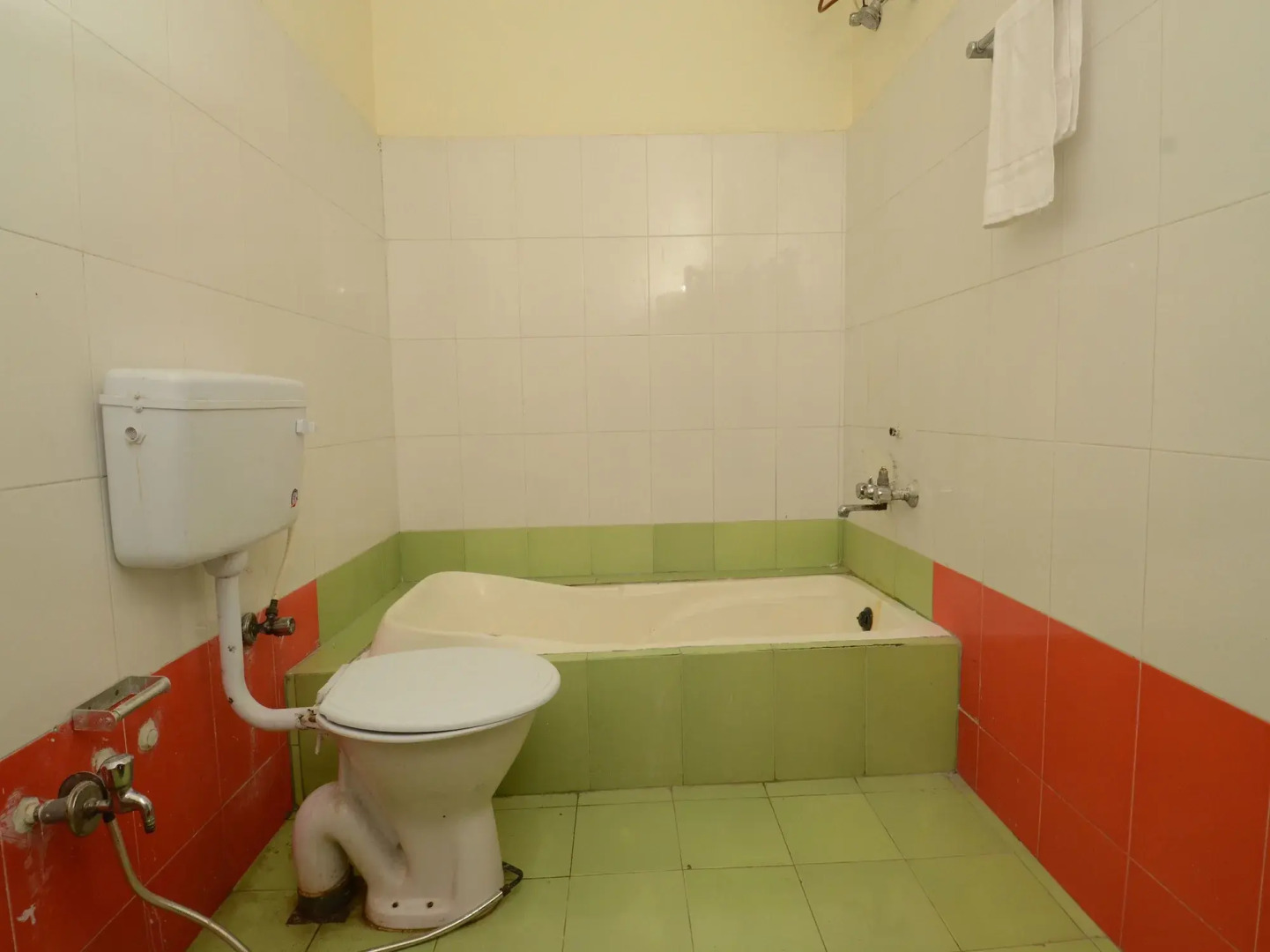 OYO 17368 Ranibagh Palace