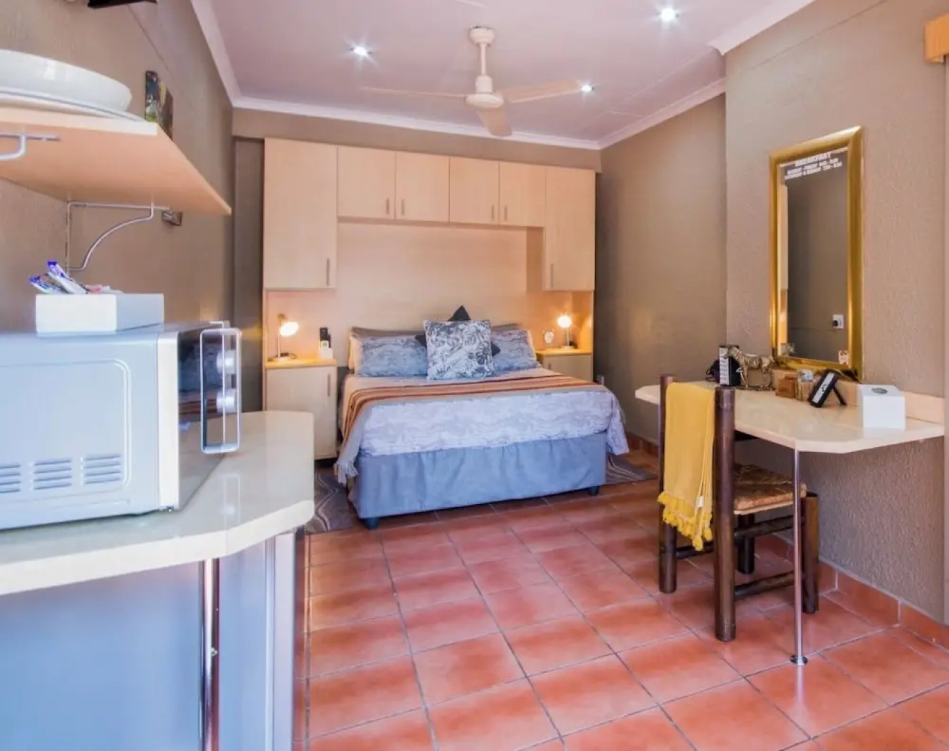 Marle' Lodge Bed & Breakfast