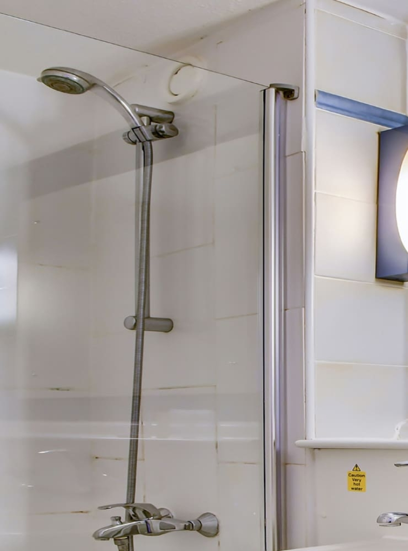 OYO The Hotel Rafiya, Redditch