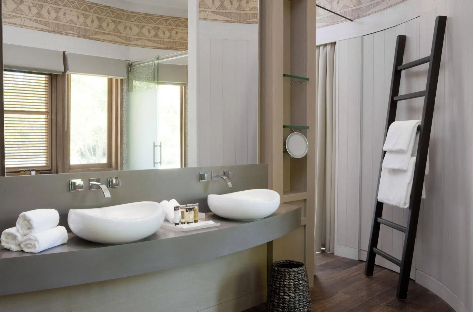 Sheraton New Caledonia Deva Spa & Golf Resort