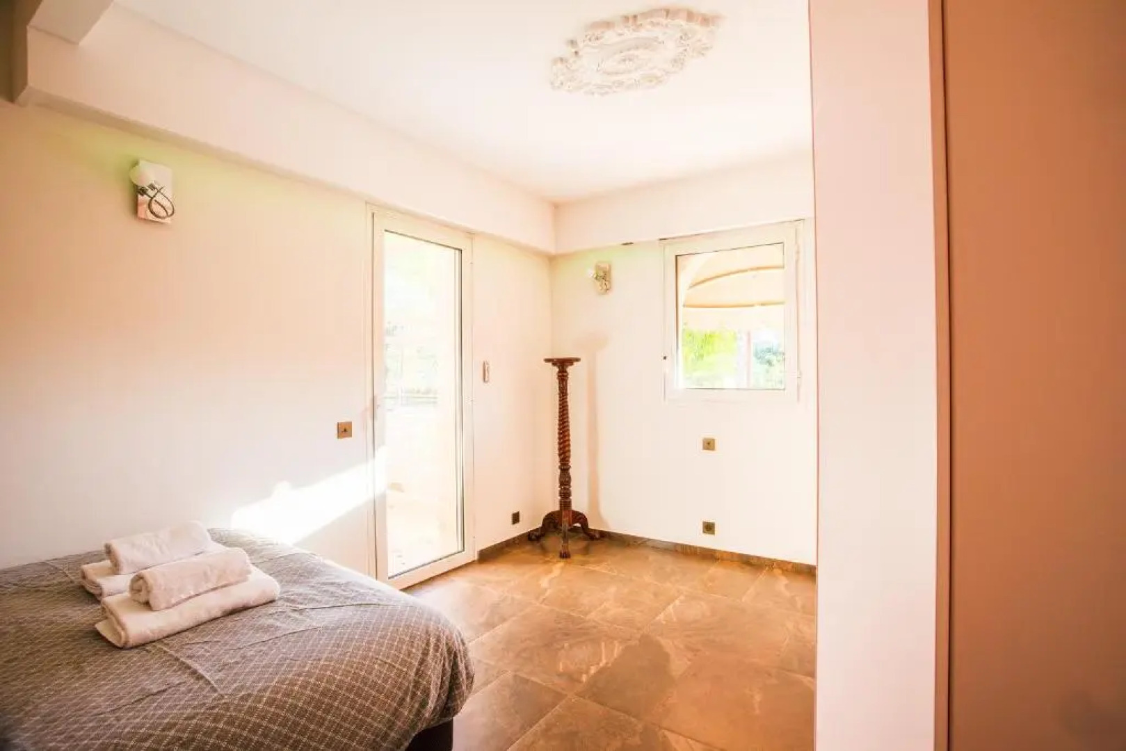 Serene Luxurious Hillside Villa Near Cannes