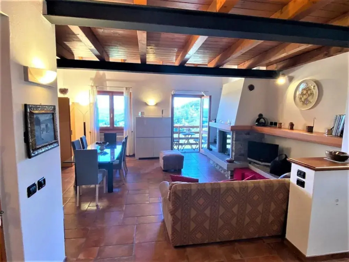 Chalet Dania With Garden Pool and Lake View