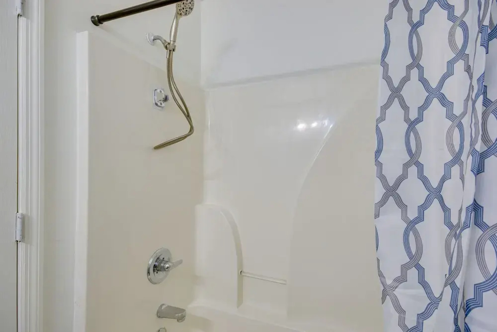 Quaint Orangeburg Townhome Near Hospitals & Campus