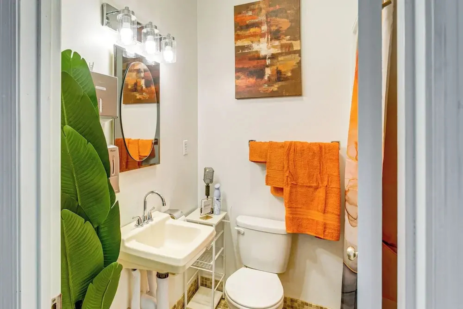 Close to Hospital & Dtwn! Quiet Waycross Home