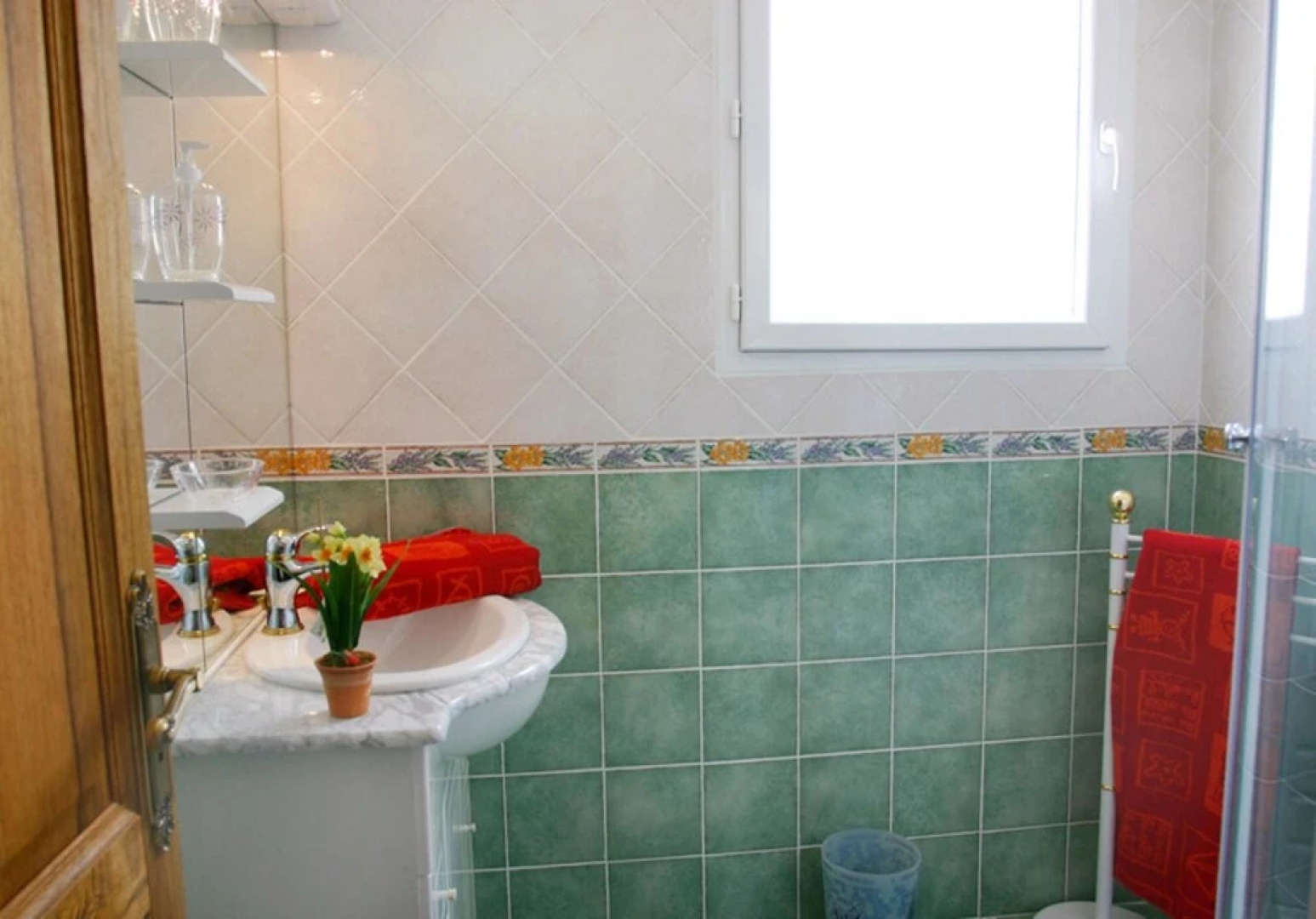 Villa With 4 Bedrooms in Grignan, With Wonderful Mountain View, Privat