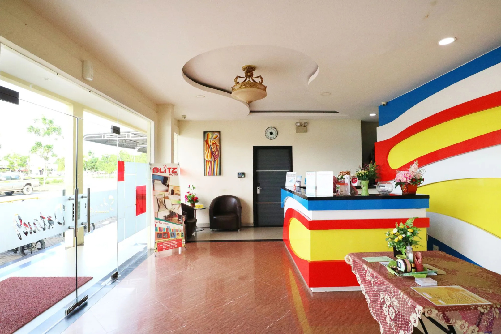 Blitz Hotel Batam Near Sultan Mahmud Ri'ayat Shah Mosque