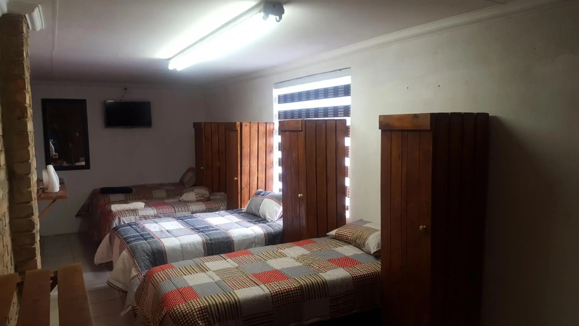 House and Cottage Manor