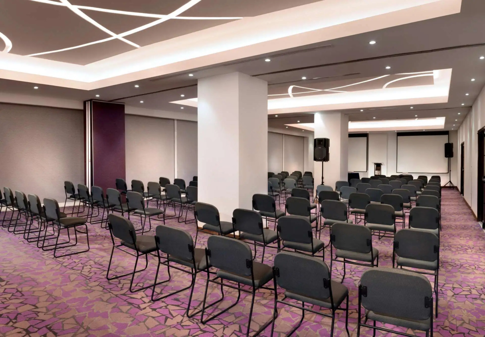 HS HOTSSON Smart León Centro Max