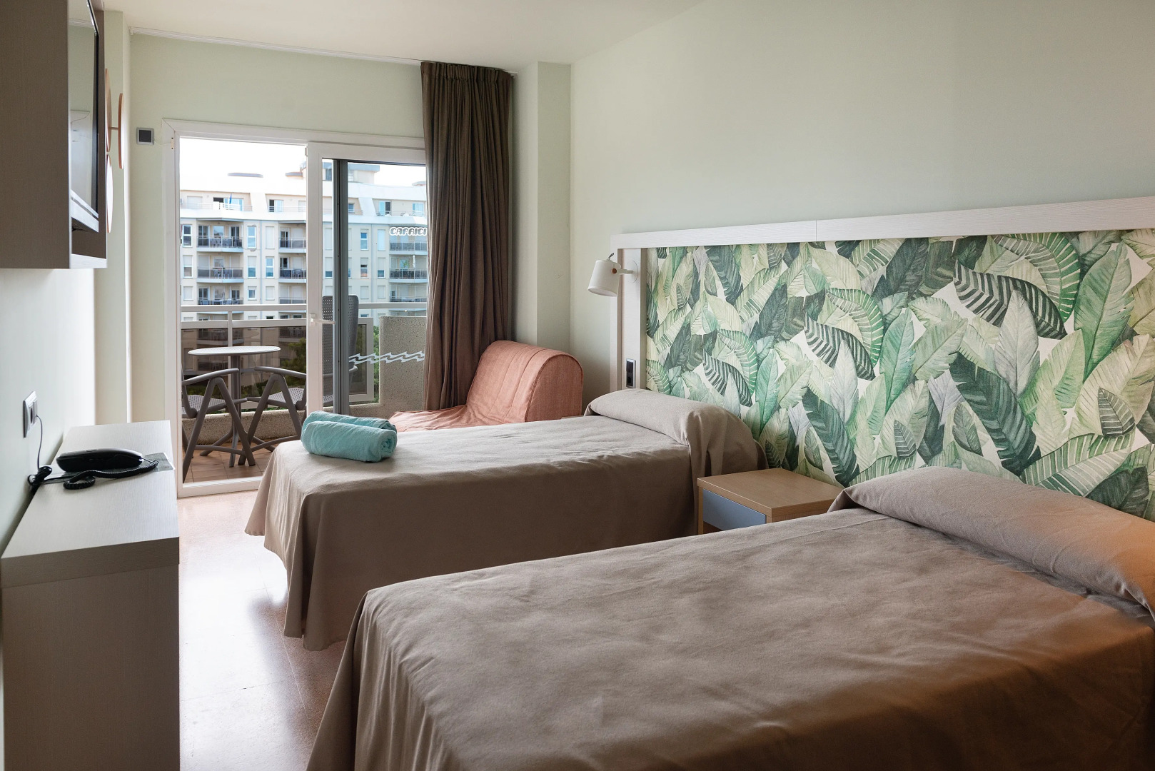 Caprici Beach Hotel & Spa