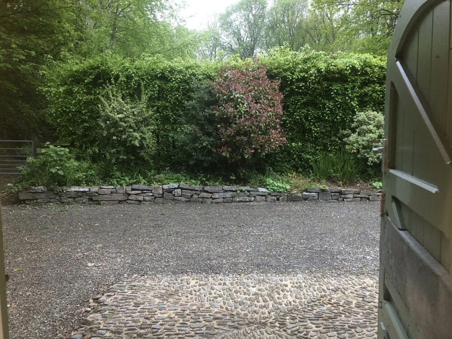 Idyllic Location, Stunning Views, Relax & Refresh in Peace & Comfort