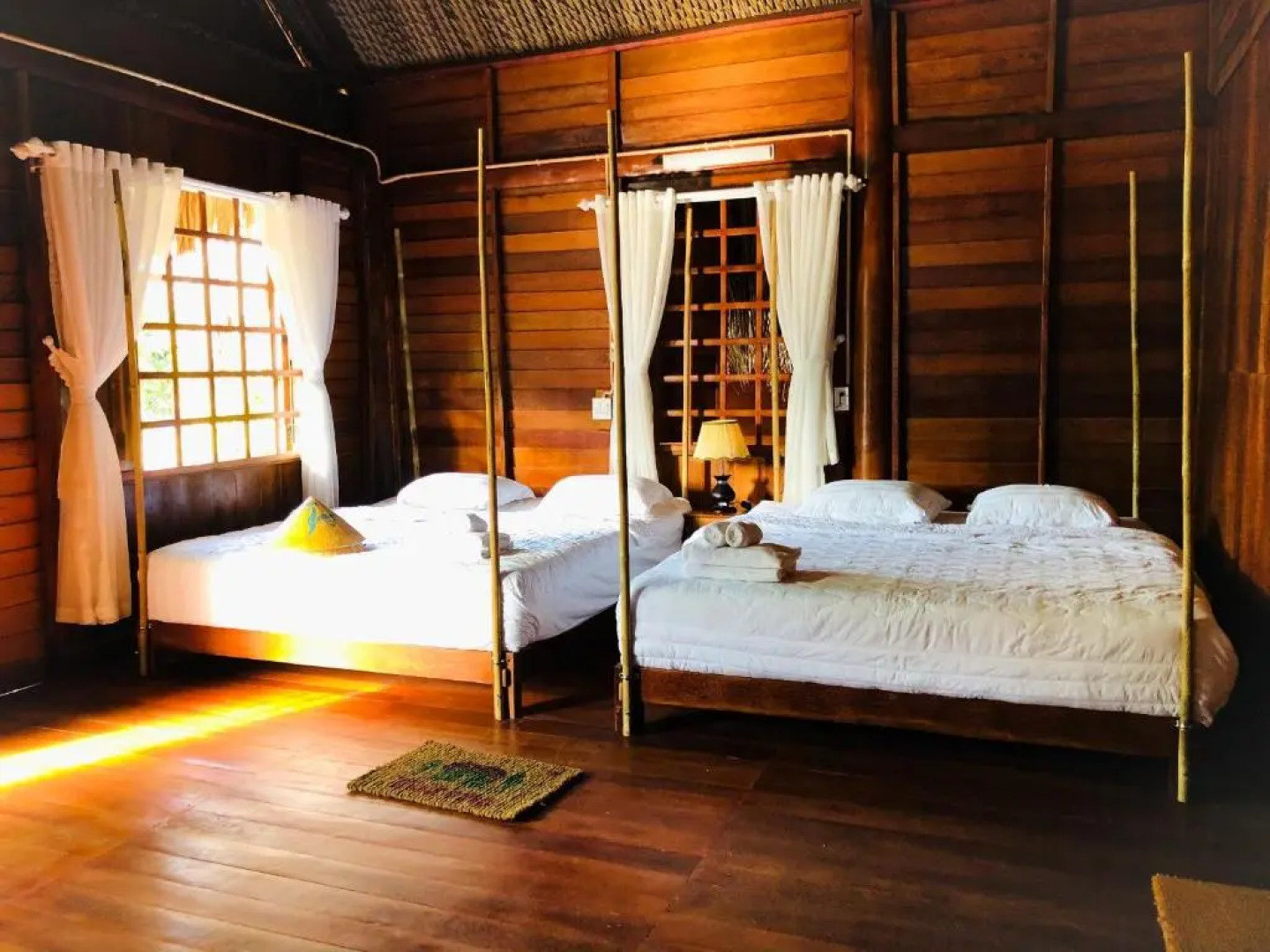 Rooster Mekong Garden & Villas