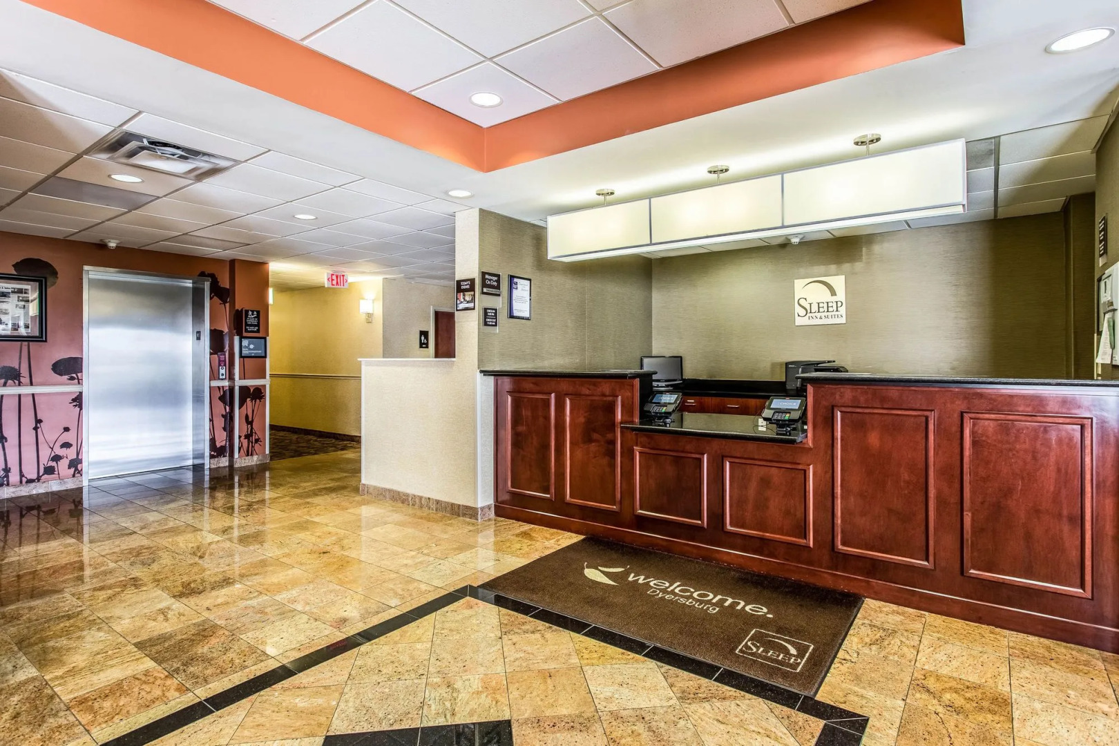 Sleep Inn & Suites Dyersburg I-155