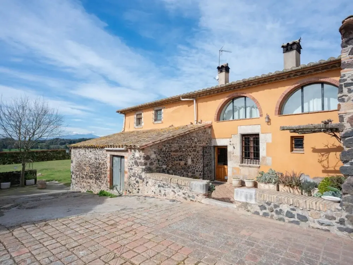 Vibranr Holiday Home in Aiguaviva With Swimming Pool