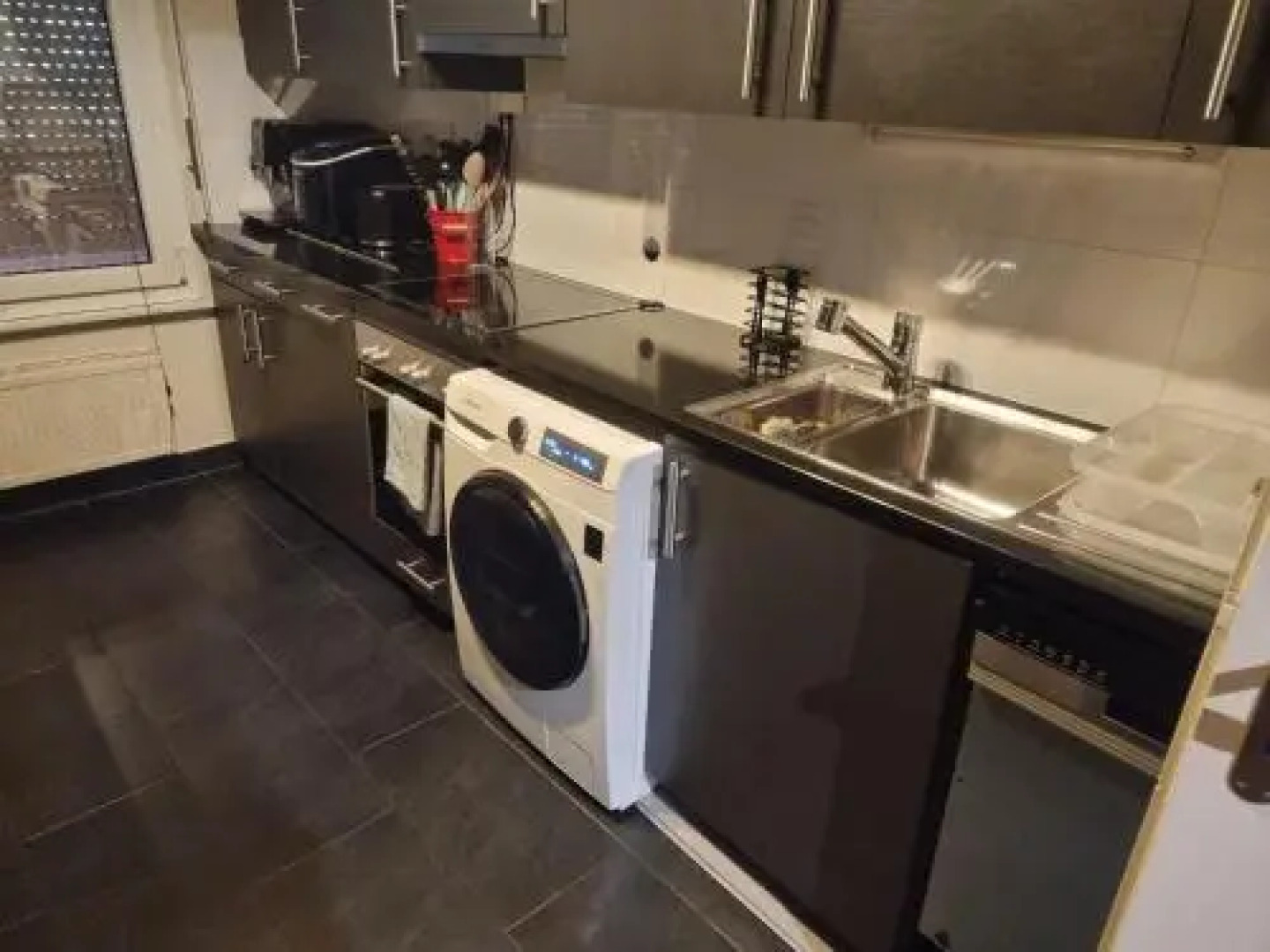 Lovely 2 bedroom flat 10 min from city Center