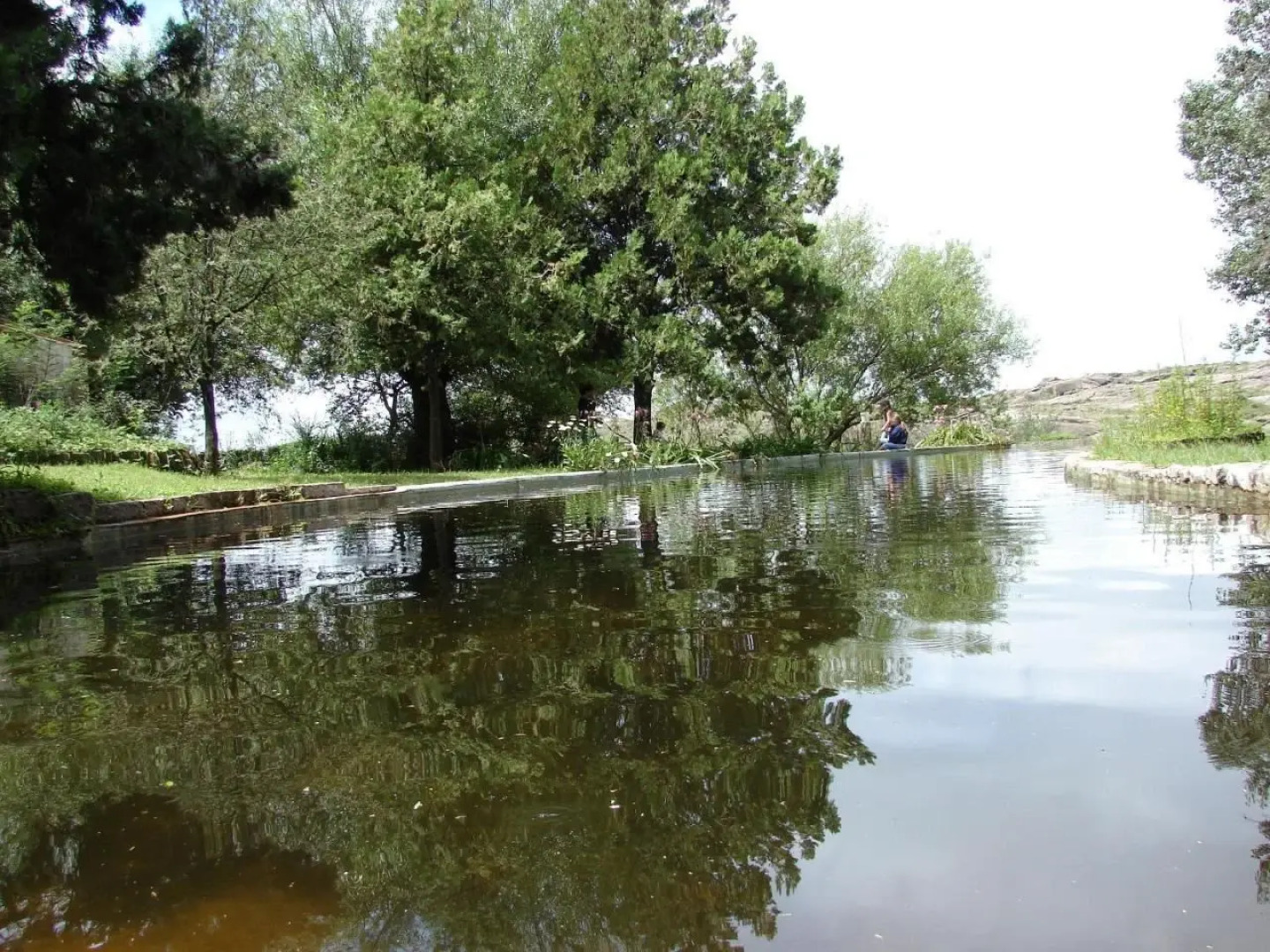 Espejo Escondido