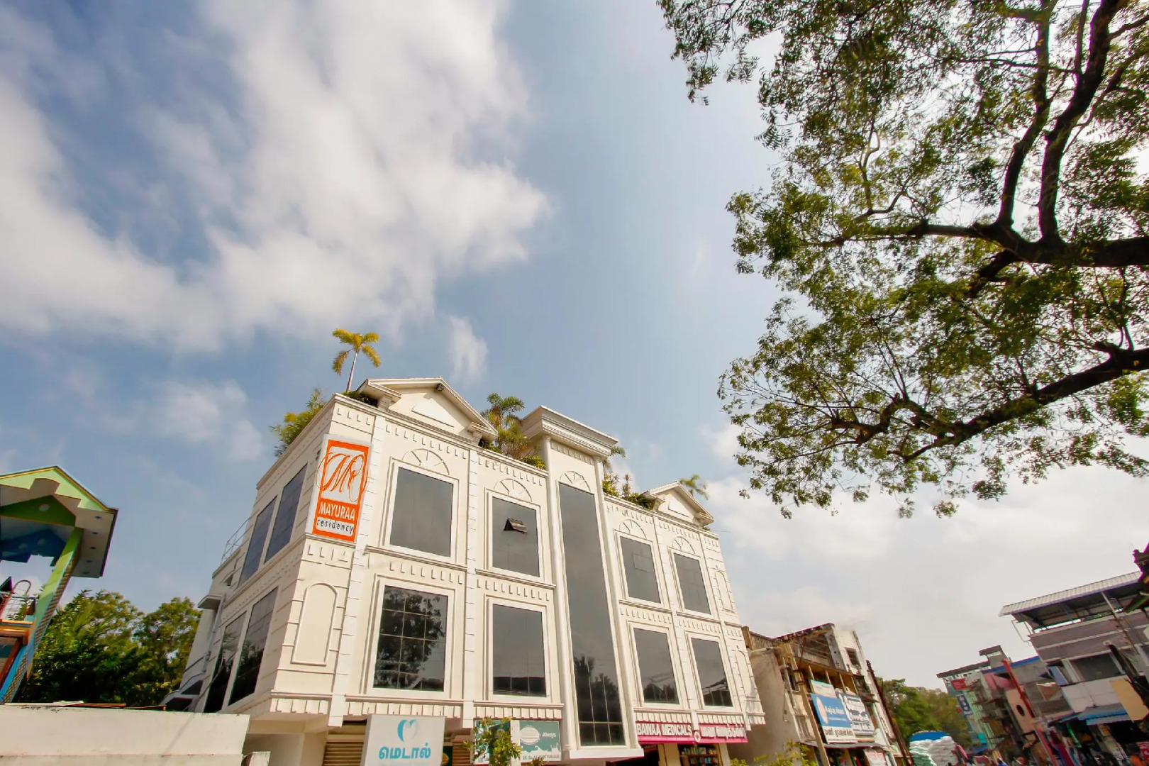 OYO 69625 Mayuraa Residency