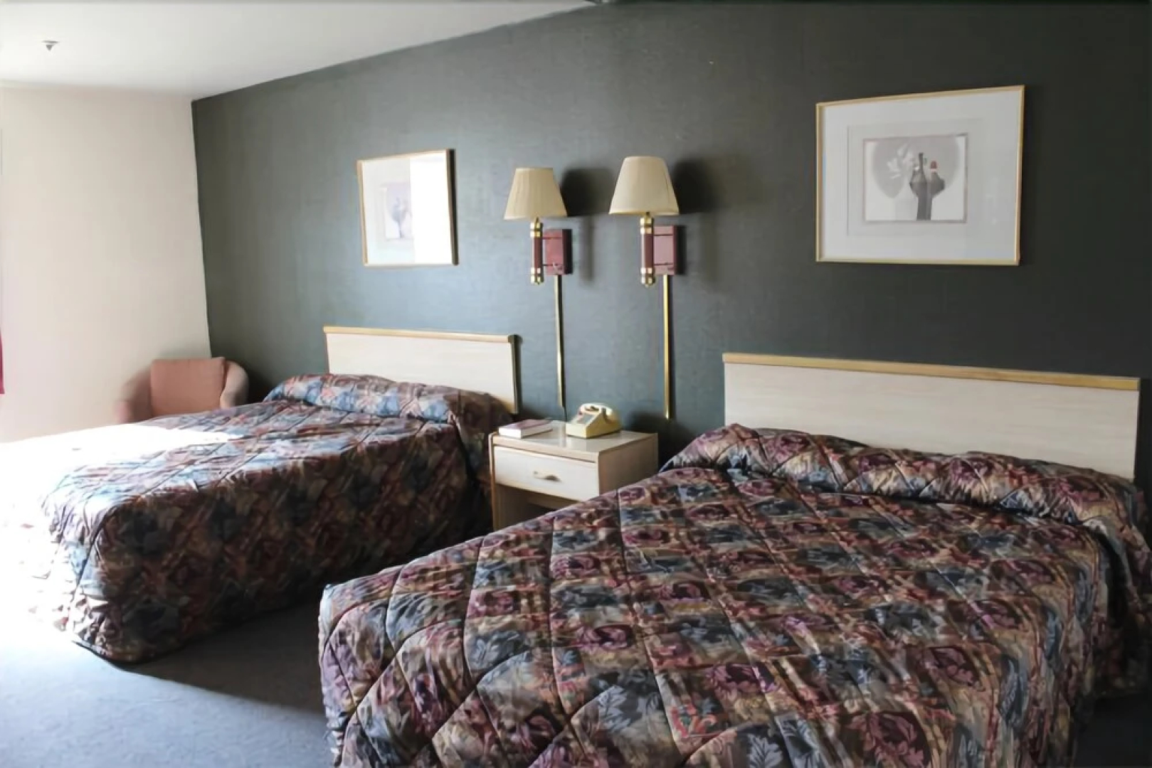 Goodnite Inn and Suites of Bullhead City