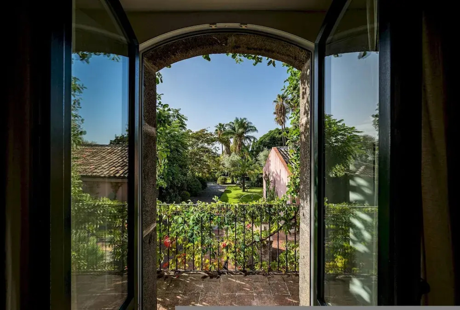 Linera 10 Emma Villas