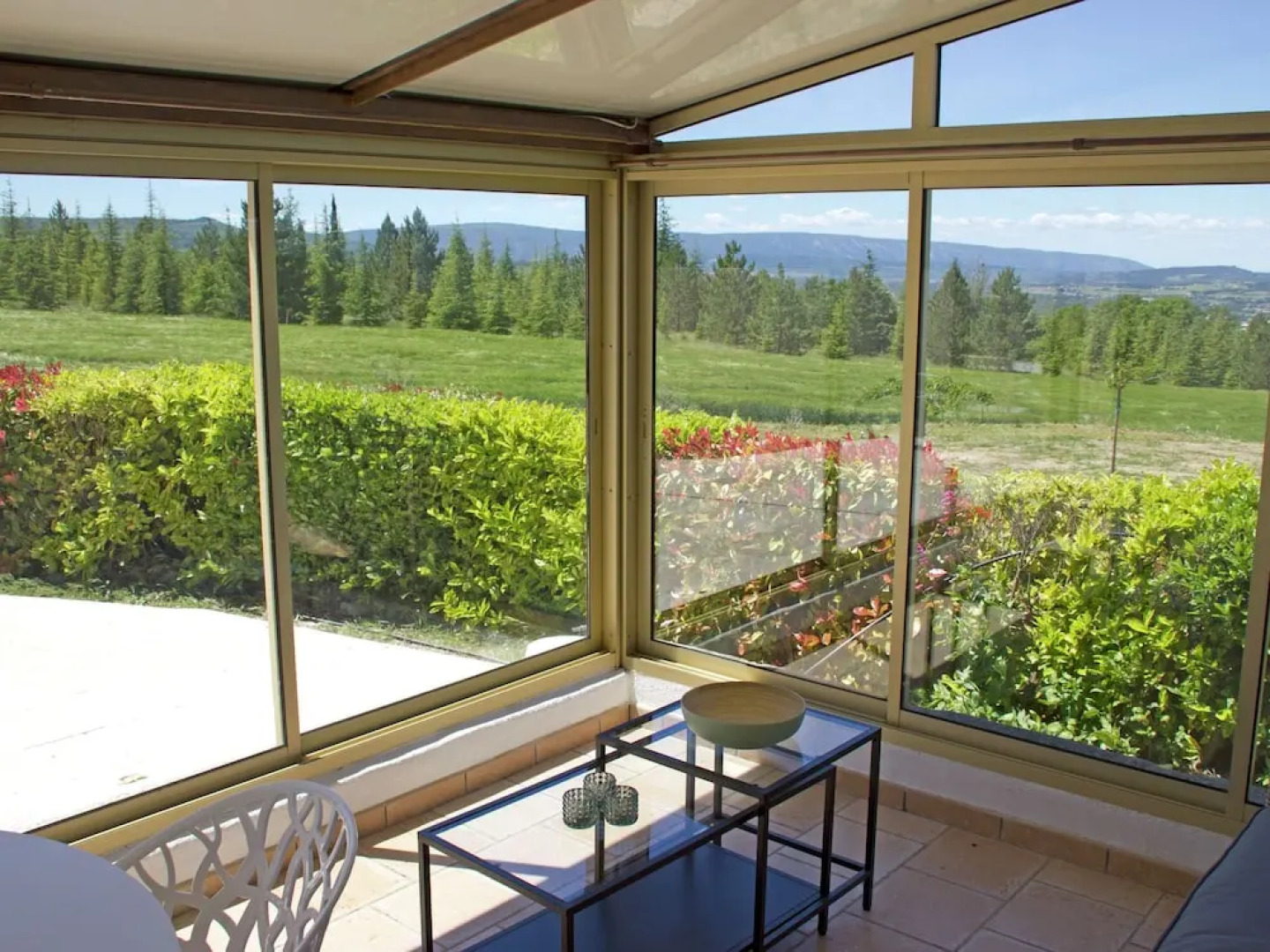 Splendid Holiday Home in Apt With Private Garden