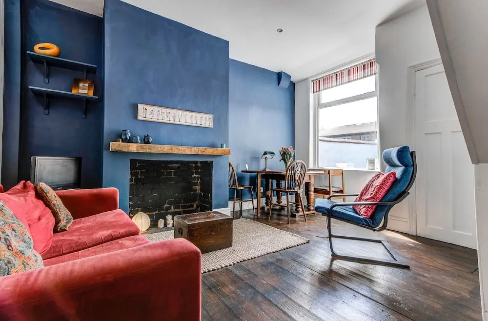 Cozy two Bedroom House Near Mediacity UK