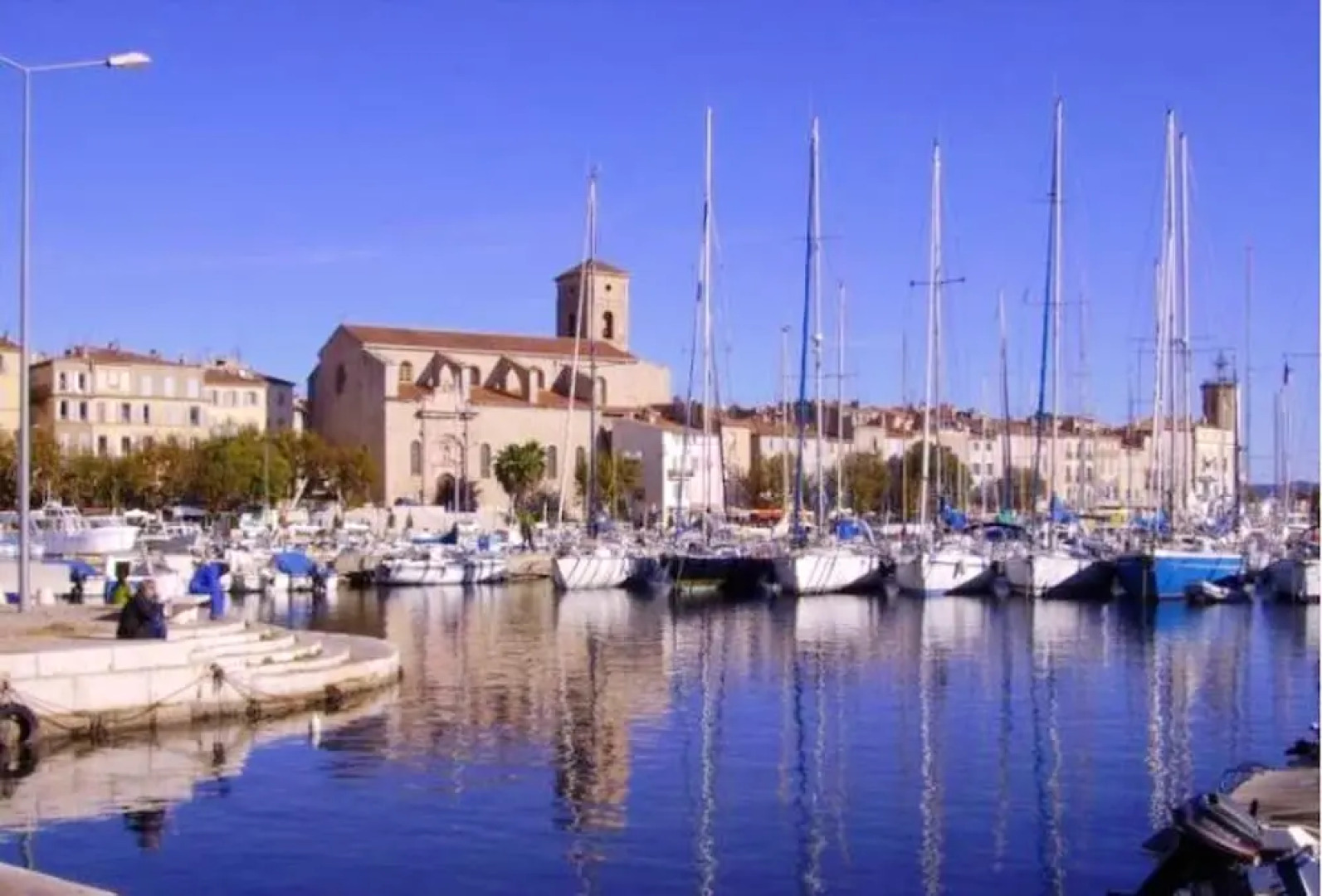 Studio in La Ciotat, With Furnished Terrace and Wifi - 200 m From the