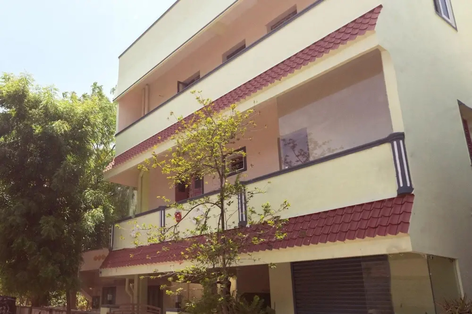 SPOT ON 44984 Hotel Palika