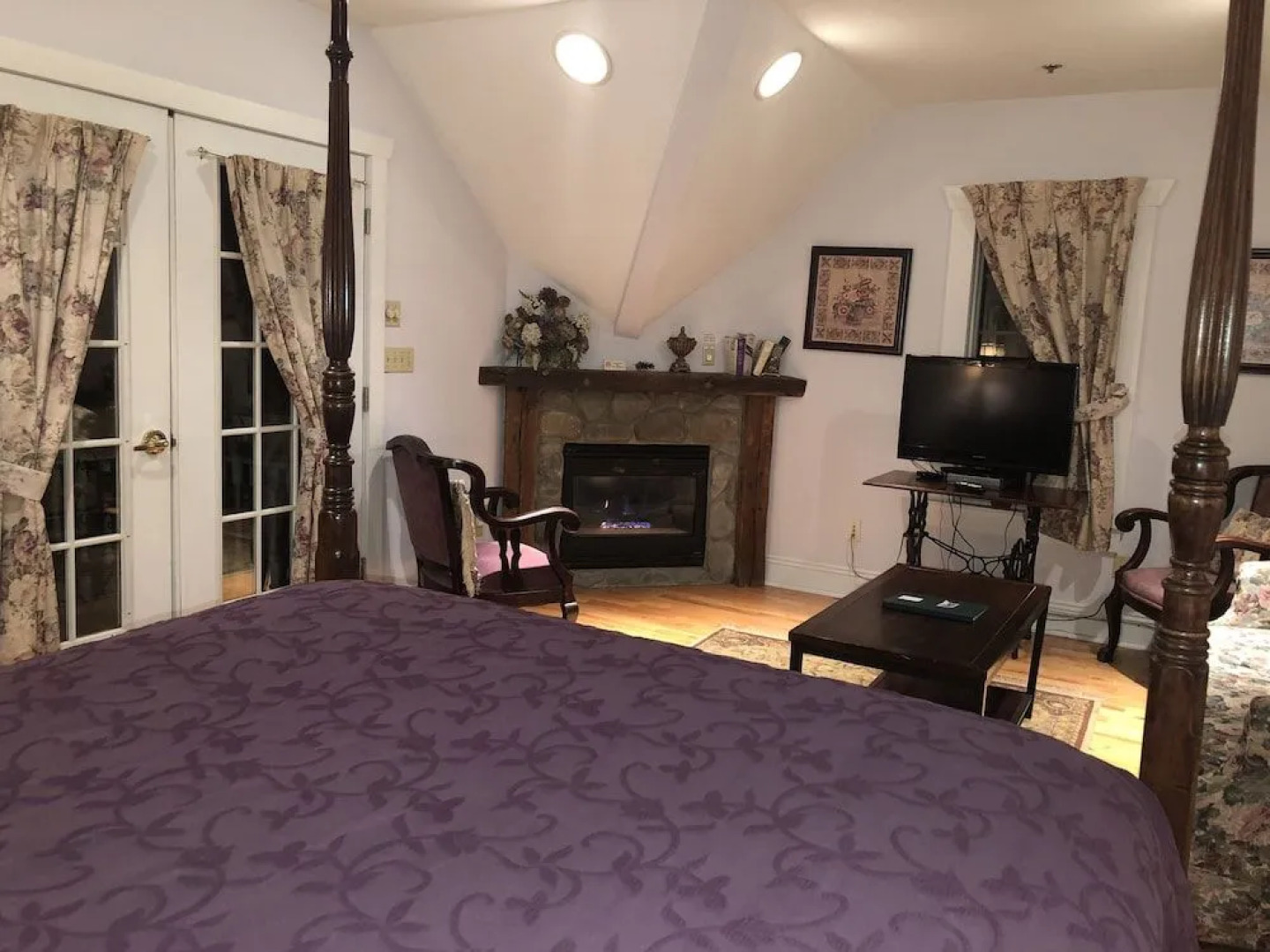 Alpine Haus Bed & Breakfast Inn