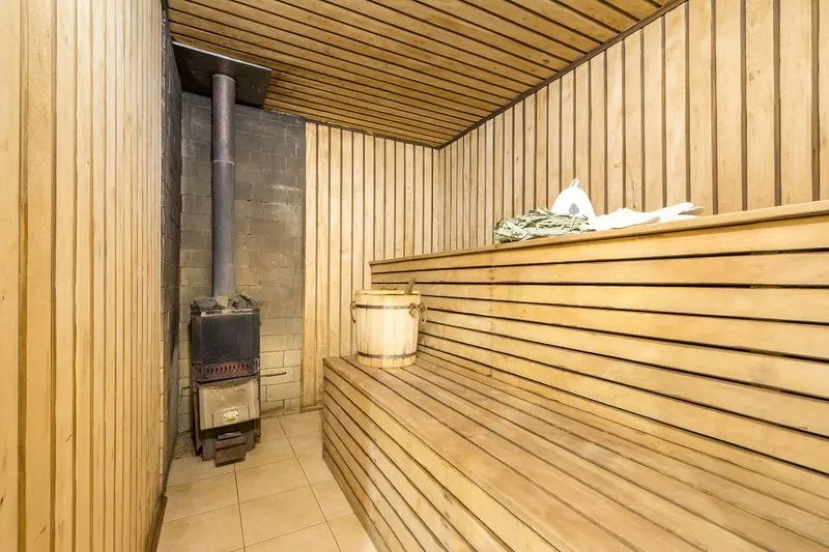 Миссис Сьютс