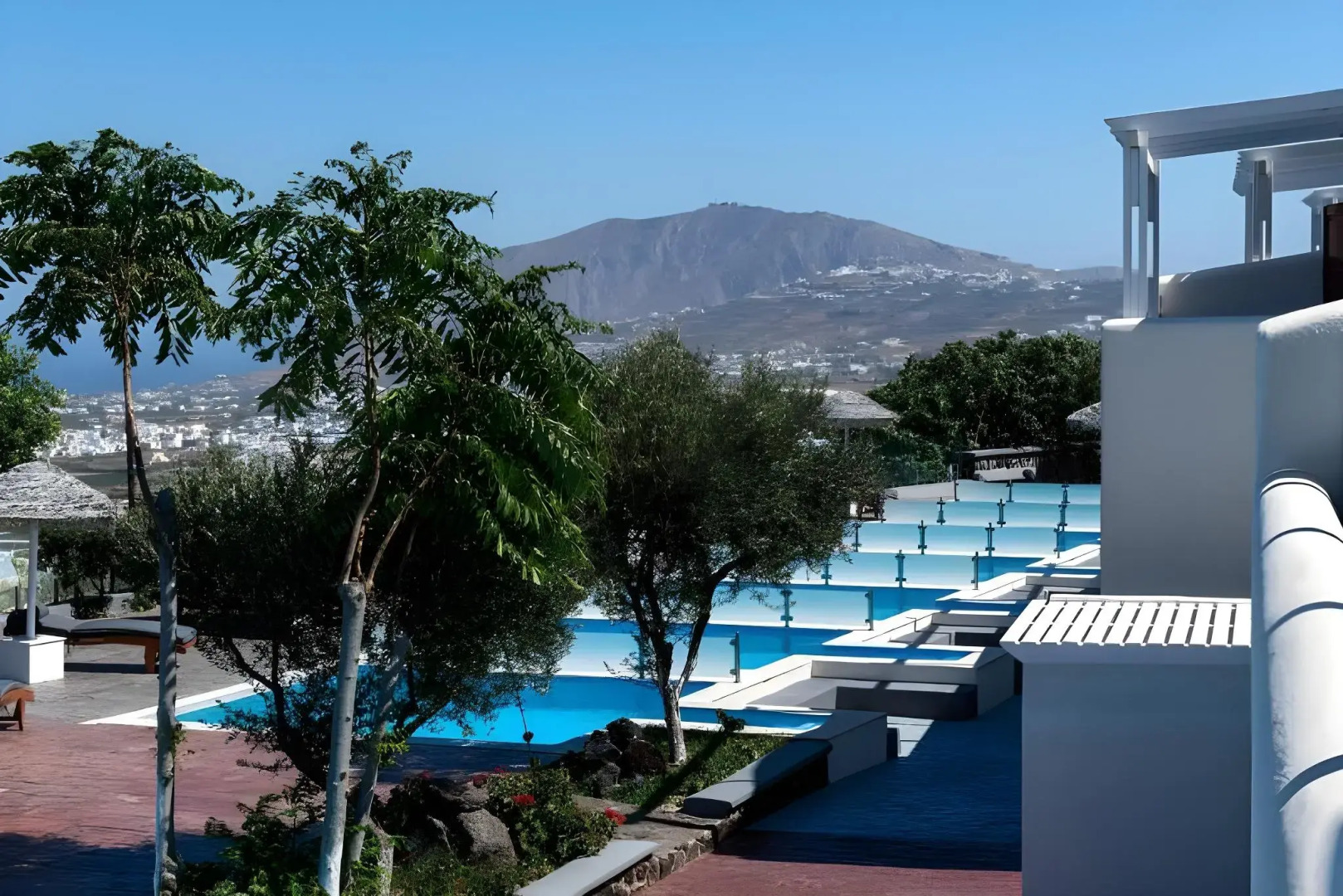 Splendour Hotel and Suites