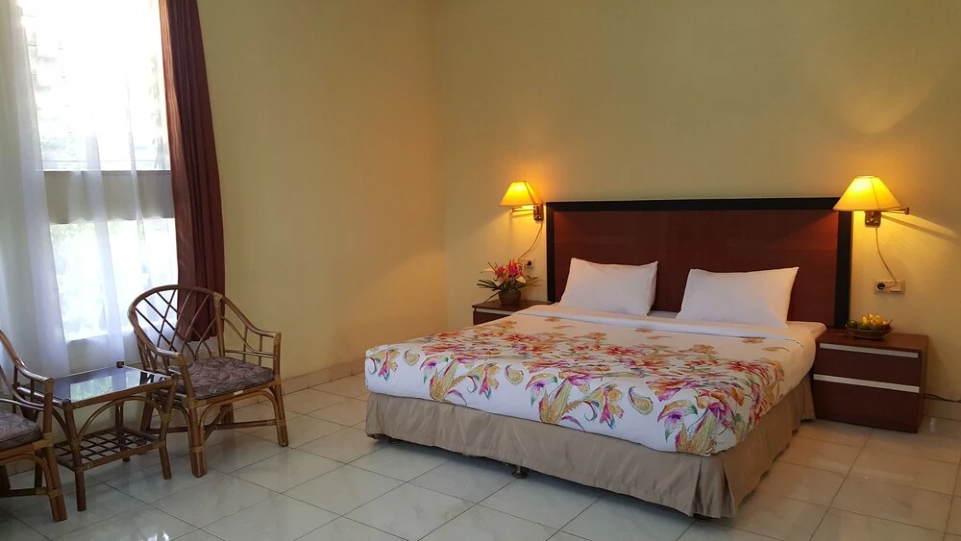 Madarana Hotel