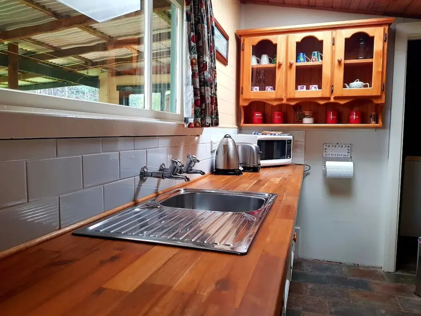 Glenbrook House and Cottage