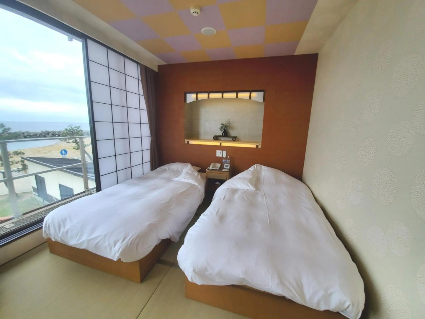 Bayside Square Kaike Hotel