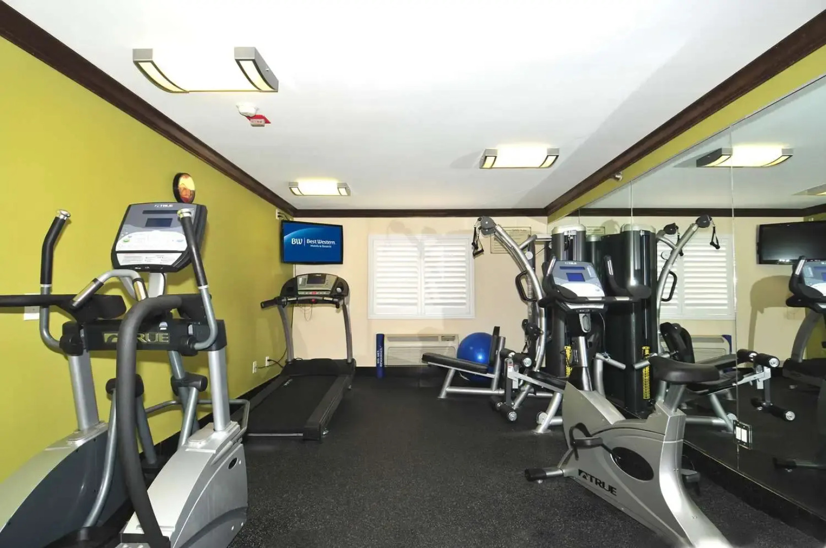 Best Western Antelope Inn & Suites